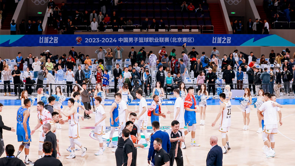 北京北汽男篮出征新赛季，首场“开门红”